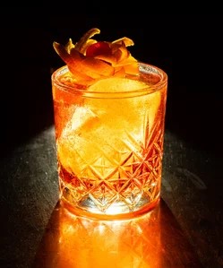 Cocktail mit Dekoration